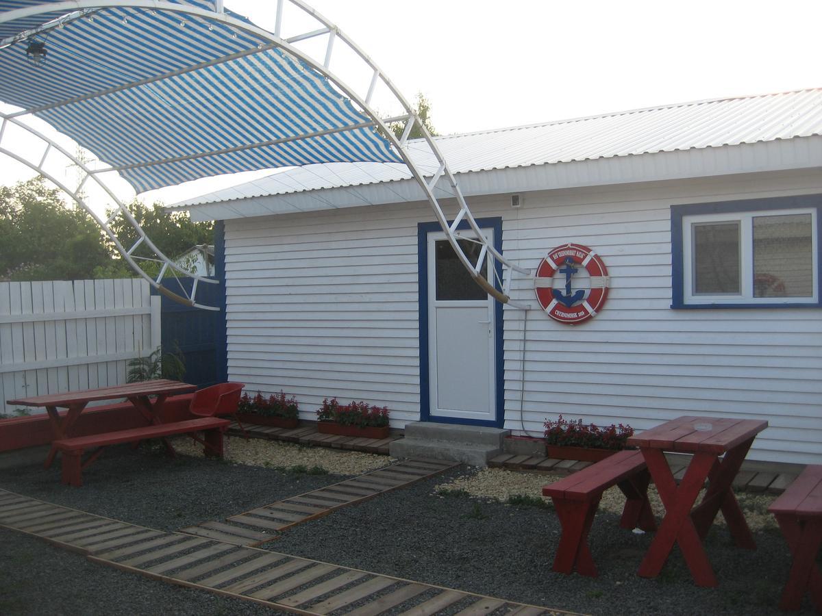 Chernomorsky Mayak Motel Exterior photo